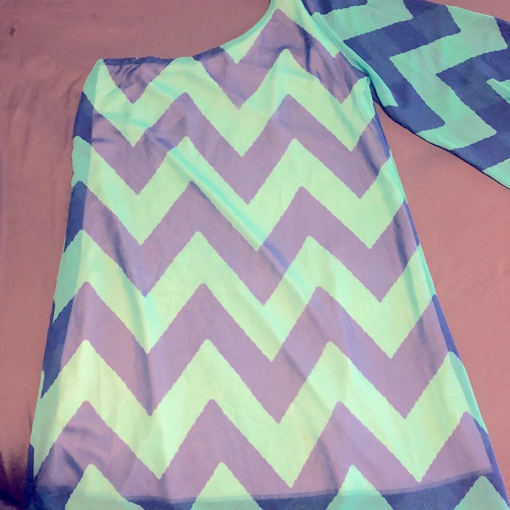 One shoulder dress